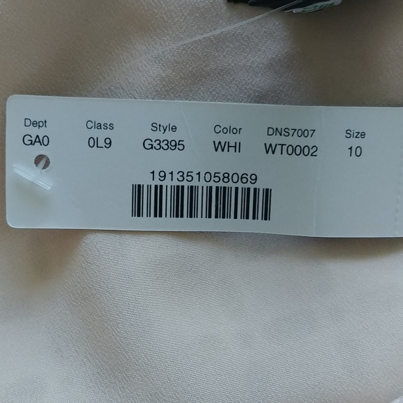 NWT,🌟HOST PICK🌟 , J.CREW, ONE SHOULDER EYELET TOP, SIZE 10 - Picture 9 of 14